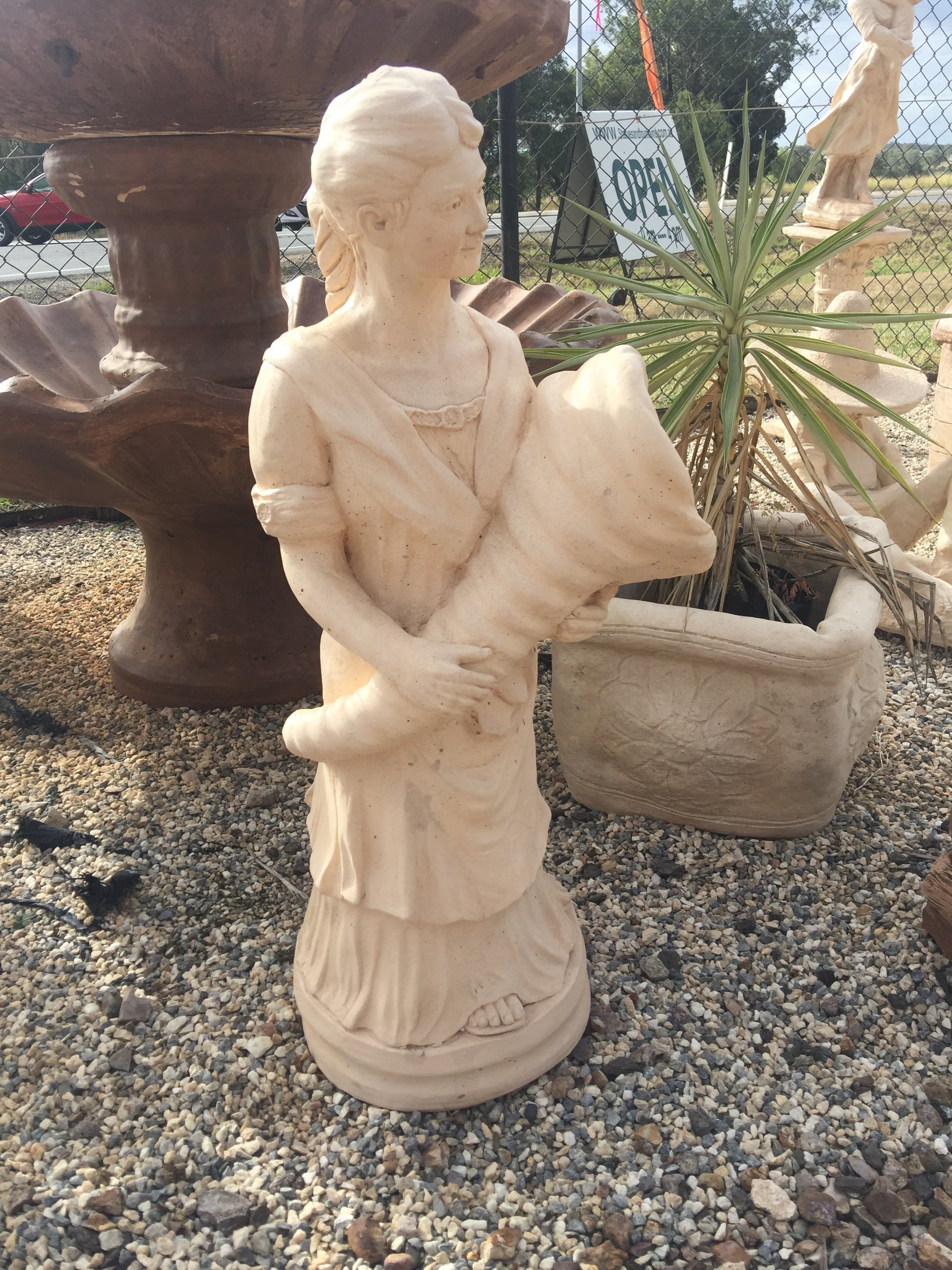 Woven pouring lady statue fountain